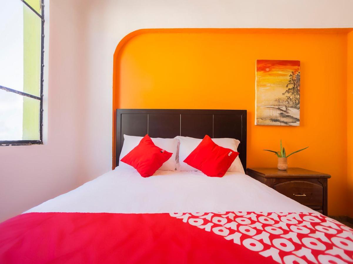 Oyo Hotel Hare Krishna 蒙特雷 外观 照片