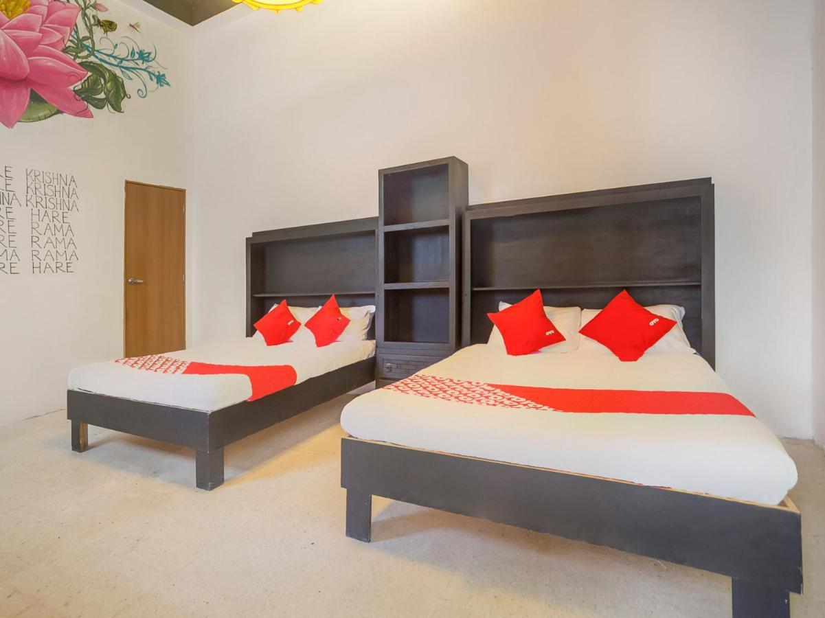 Oyo Hotel Hare Krishna 蒙特雷 外观 照片